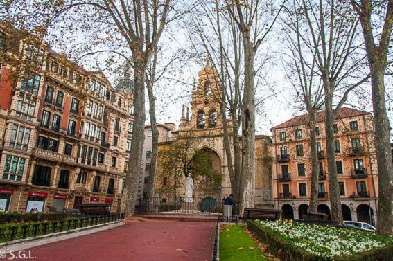Apartamento Guretxe Apartment Bilbao Bagian luar foto